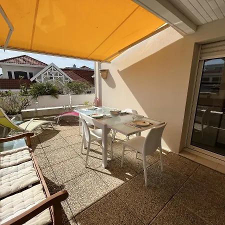 T3 Centre Avec Terrasse, Parking Et Ménage Inclus - Fr-1-374-206 Appartamento Arcachon