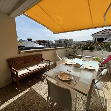 T3 Centre Avec Terrasse, Parking Et Menage Inclus - Fr-1-374-206