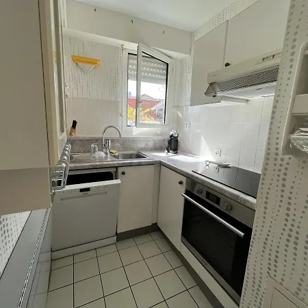 Apartment T3 Centre Avec Terrasse, Parking Et Menage Inclus - Fr-1-374-206 Arcachon
