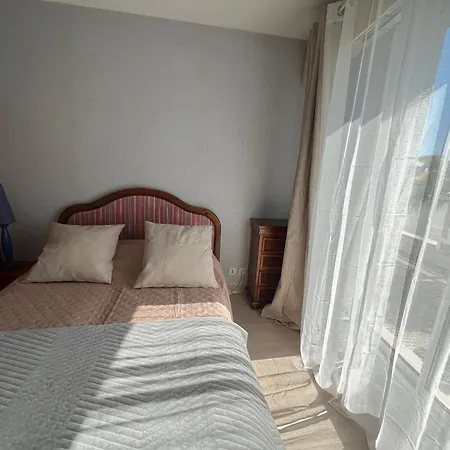 T3 Centre Avec Terrasse, Parking Et Menage Inclus - Fr-1-374-206 *